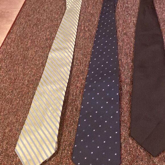 4 mens ties - Picture 3 of 7